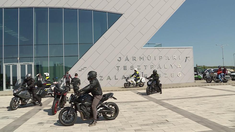 Motorosok a zalaegerszegi tesztpályán – felkészülés a biztonságos szezonra Motorosok a zalaegerszegi tesztpályán – felkészülés a biztonságos szezonra