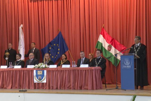 Tan�vnyit�t tartottak a Pannon Egyetem Zalaegerszeg Kampuszon