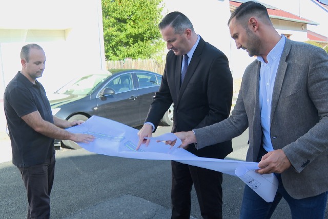 Felújították az ivóvíz- és szennyvízcsatornát a Püspöki Grácián utcában Felújították az ivóvíz- és szennyvízcsatornát a Püspöki Grácián utcában