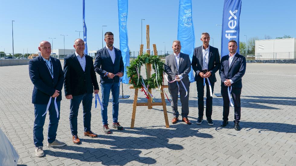 Újabb mérföldkőhöz érkezett a Flex zalaegerszegi fejlesztése
Újabb mérföldkőhöz érkezett a Flex zalaegerszegi fejlesztése