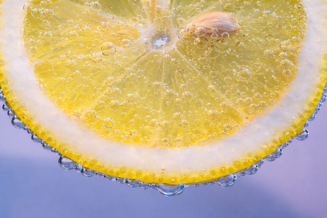 Ez a F�ld legeg�szs�gesebb gy�m�lcse, �s alig esz�nk bel�le