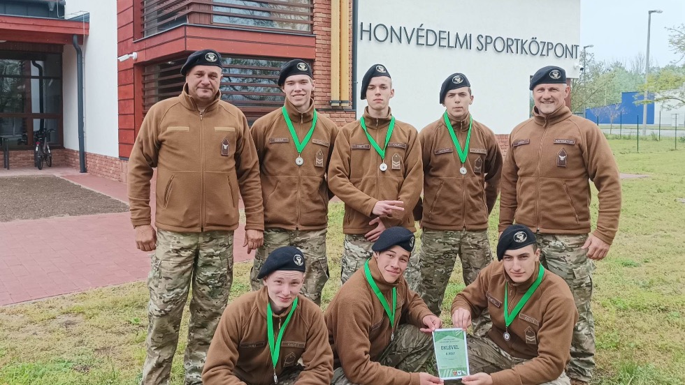 Második lett az Ipoly Challenge-en a Zalaegerszegi SZC Ganz Ábrahám Technikum kadét csapata Második lett az Ipoly Challenge-en a Zalaegerszegi SZC Ganz Ábrahám Technikum kadét csapata