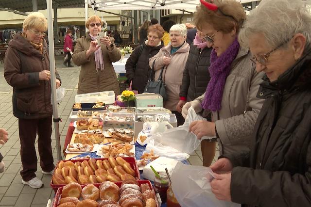 Farsang a G�cseji Tud�sk�zpontban