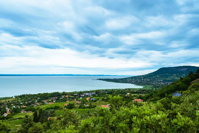 A Balatonnál vagy az Adrián drágább a nyaralás? A Balatonnál vagy az Adrián drágább a nyaralás?
