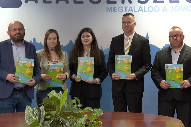 Megjelent a Gcseji nyr – Bemutattk a legjabb messknyvet 