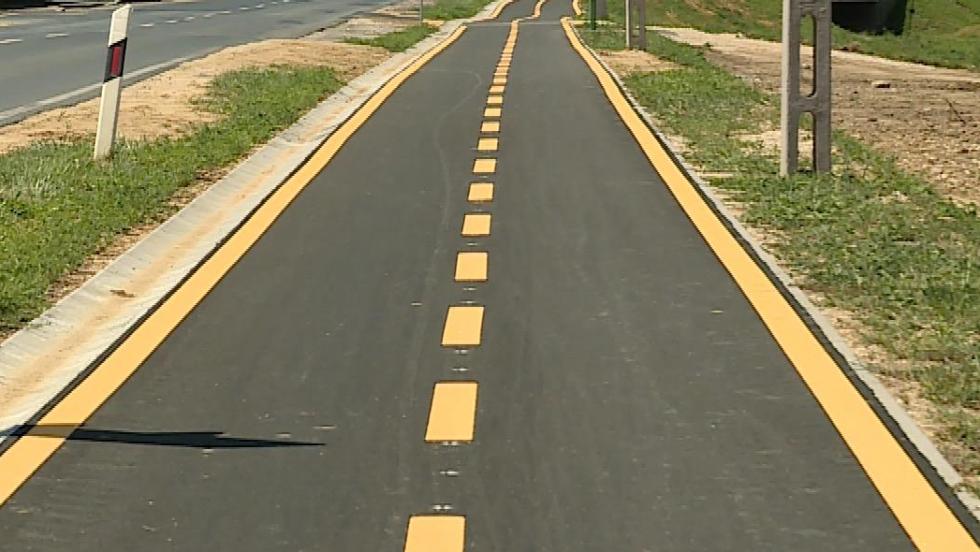 Új híd épül az Építők útja melletti kerékpárúton Új híd épül az Építők útja melletti kerékpárúton