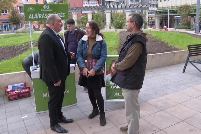 „STOP vendégmunkások…” – Aláírásokat gyűjt a Mi Hazánk „STOP vendégmunkások…” – Aláírásokat gyűjt a Mi Hazánk