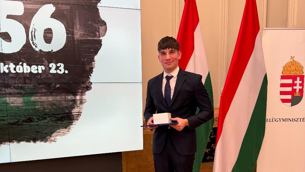 Nemzeti ünnepünkön zalaiak is elismerésben részesültek Nemzeti ünnepünkön zalaiak is elismerésben részesültek