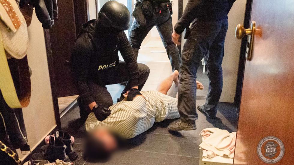 Zalai rendőrök is részt vettek a balkáni drogkartell felszámolásában Zalai rendőrök is részt vettek a balkáni drogkartell felszámolásában