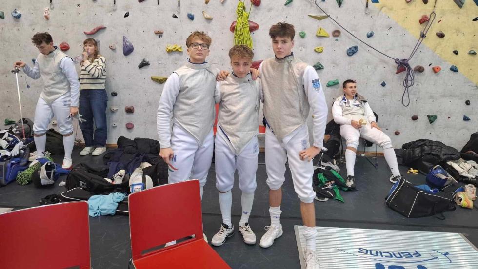 Sikeresen szerepeltek a Zalaegerszegi Vívó Egylet sportolói a junior országos bajnokságon Sikeresen szerepeltek a Zalaegerszegi Vívó Egylet sportolói a junior országos bajnokságon