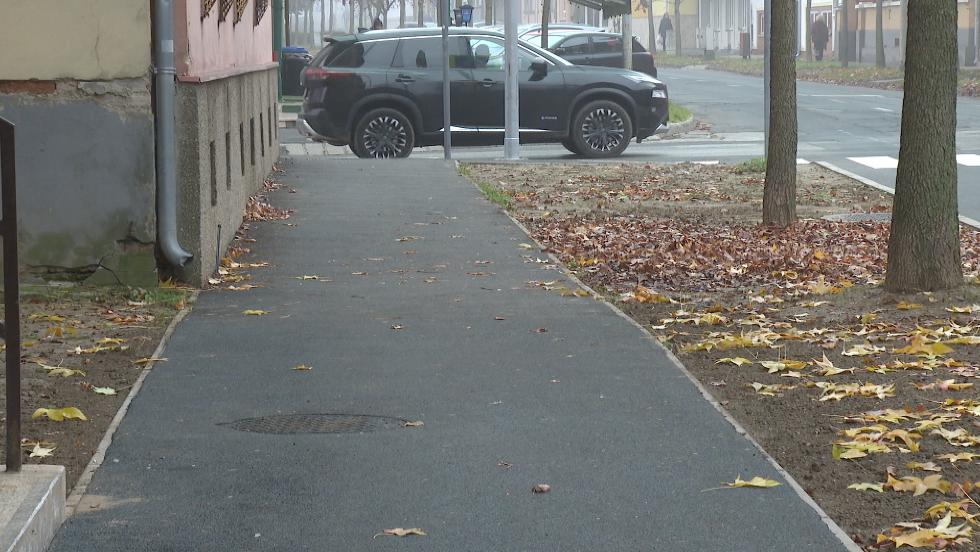 Elkészült az Ady utcai járdaszakasz felújítása Elkészült az Ady utcai járdaszakasz felújítása