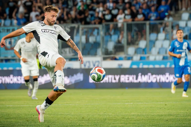 A Paks ellen jav�tana hazai p�ly�n a ZTE FC