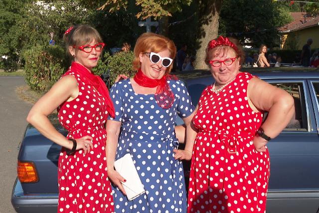 Retr� st�lusban zajlott a cs�csbozsoki J�szomsz�dok Parki Party