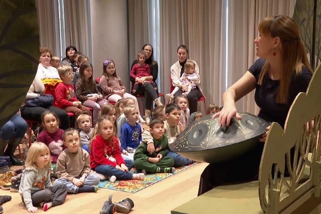 S�mese a sz�nidei matin�n