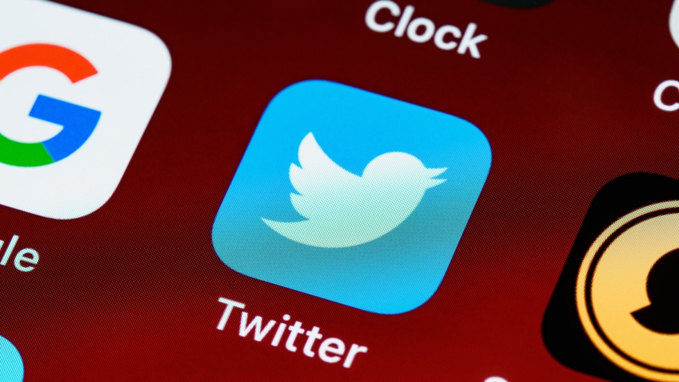Elszállt a kismadár: X a Twitter új neve Elszállt a kismadár: X a Twitter új neve