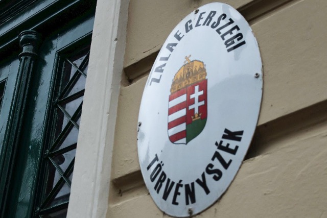 Ittasan, bedrogozva autózott Zalaegerszegen, majd belehajtott egy épületbe és elsétált – ítélet született Ittasan, bedrogozva autózott Zalaegerszegen, majd belehajtott egy épületbe és elsétált – ítélet született