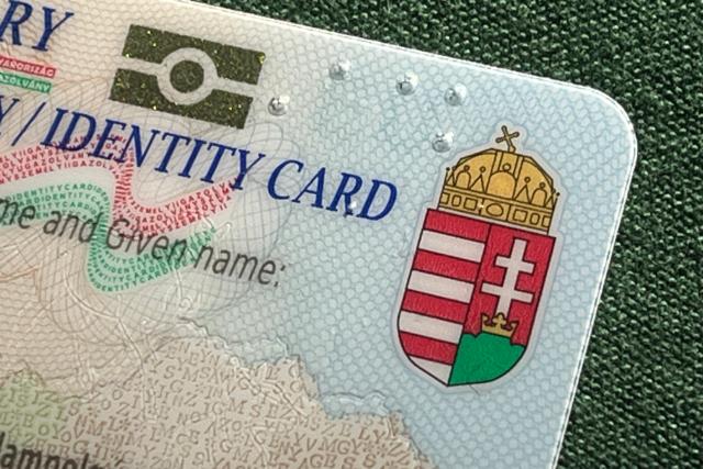 Mégsem kell fizetni a személyi igazolványért – Közleményt adott ki a Kormányzati Tájékoztatási Központ Mégsem kell fizetni a személyi igazolványért – Közleményt adott ki a Kormányzati Tájékoztatási Központ