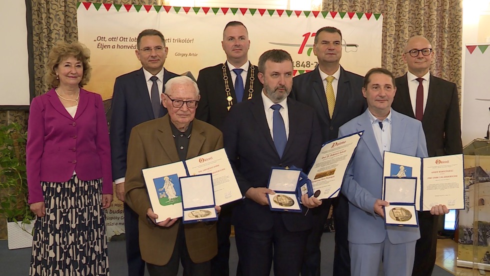 Átadták a „Zalaegerszeg Város Díszpolgára és a „Pro Urbe Zalaegerszeg” kitüntető címeket Átadták a „Zalaegerszeg Város Díszpolgára és a „Pro Urbe Zalaegerszeg” kitüntető címeket