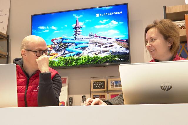 K�l�nleges s�ta az Idegenvezet�k Vil�gnapj�n