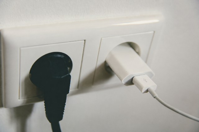 Ez a 3 elektronikai eszk�z kikapcsolt �llapotban is fogyasztja az �ramot