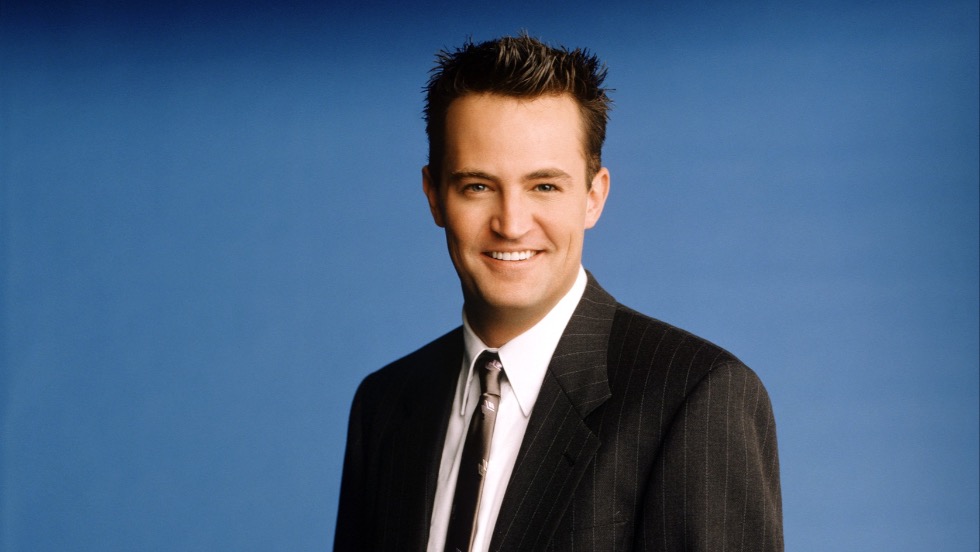 Meghalt Matthew Perry, a Jbartok Chandlere