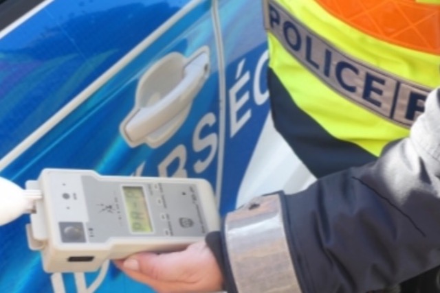 Ittasan vezetett, elvették a jogosítványát a zalaegerszegi rendőrök Ittasan vezetett, elvették a jogosítványát a zalaegerszegi rendőrök