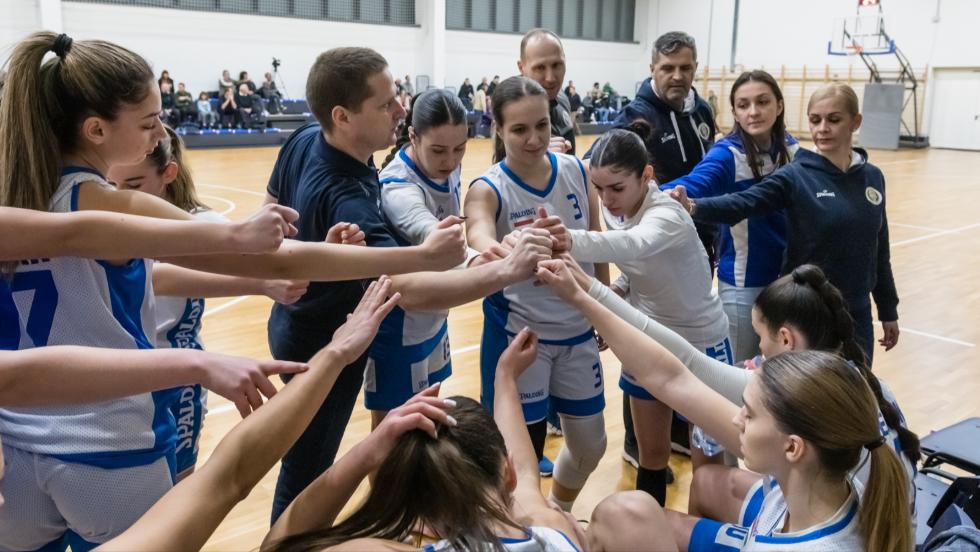 A győzelem reményében utazik a ZTE NKK Kozármislenybe
A győzelem reményében utazik a ZTE NKK Kozármislenybe