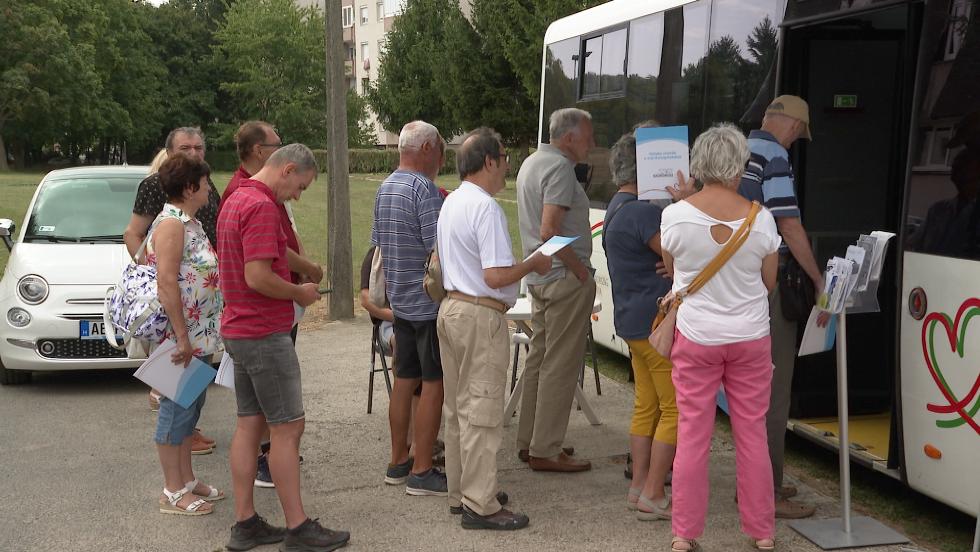 Ingyenes vizsgálatokra várták a lakosságot Ingyenes vizsgálatokra várták a lakosságot