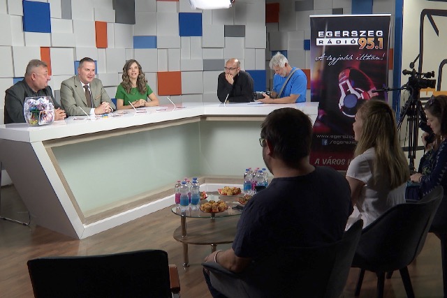 A következő évtizedben is szól az Egerszeg Rádió! A következő évtizedben is szól az Egerszeg Rádió!