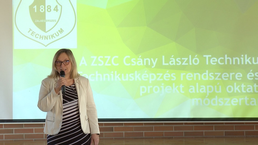 Bevezetik a projektalap oktatsi mdszertant a Csnyban