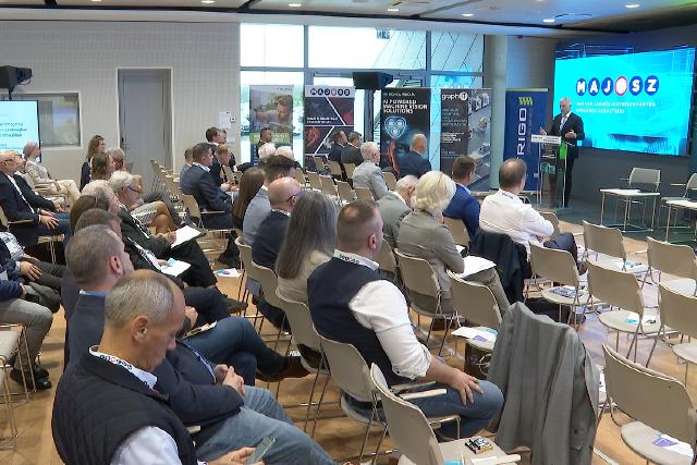 Járműipari konferencia a tesztpályán Járműipari konferencia a tesztpályán
