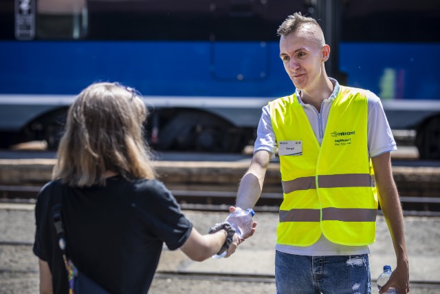 Zalaegerszegen is vizet osztanak a hőség miatt Zalaegerszegen is vizet osztanak a hőség miatt
