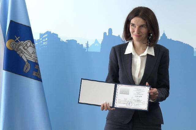 �tvette megb�z�level�t – Dr. Nagy M�rta a t�rs�g �j orsz�ggy�l�si k�pvisel�je