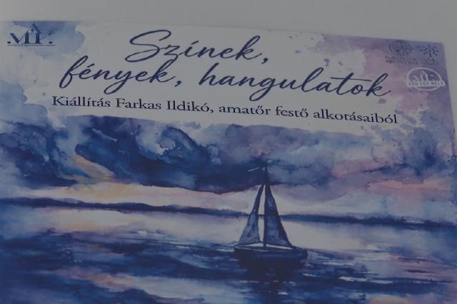 Sz�nek, f�nyek, hangulatok – Ki�ll�t�smegnyit� az Ap�czaiban