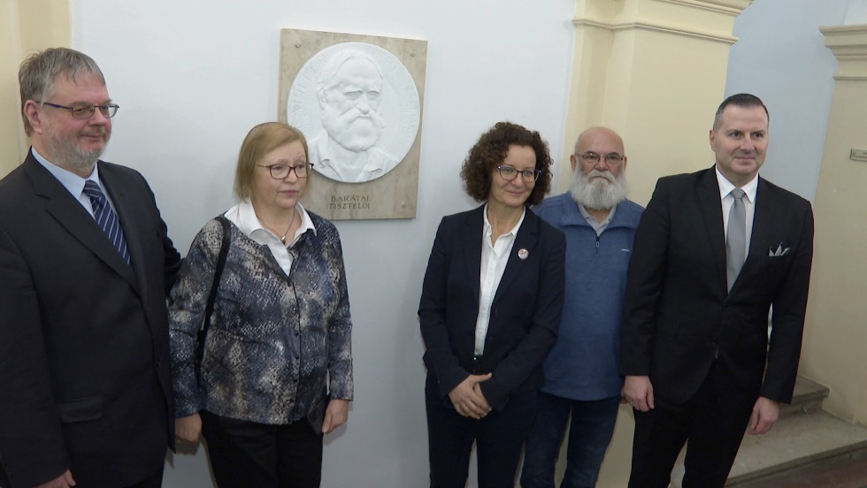 Felavatták Kapiller Imre emléktábláját Zalaegerszegen Felavatták Kapiller Imre emléktábláját Zalaegerszegen