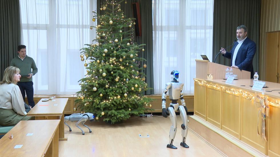 Államigazgatási kollégium – Napirenden a mesterséges intelligencia Államigazgatási kollégium – Napirenden a mesterséges intelligencia