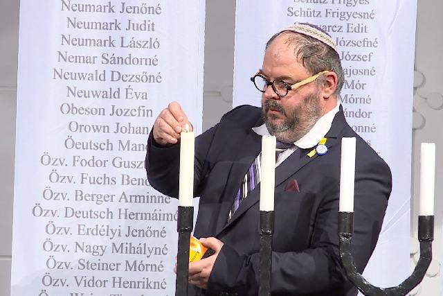A Holocaustra emlékeztek Zalaegerszegen A Holocaustra emlékeztek Zalaegerszegen