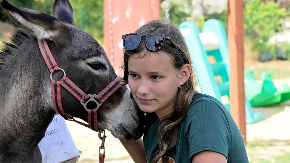 Szam�rral j�rta k�rbe a Balatont a 17 �ves Bettina