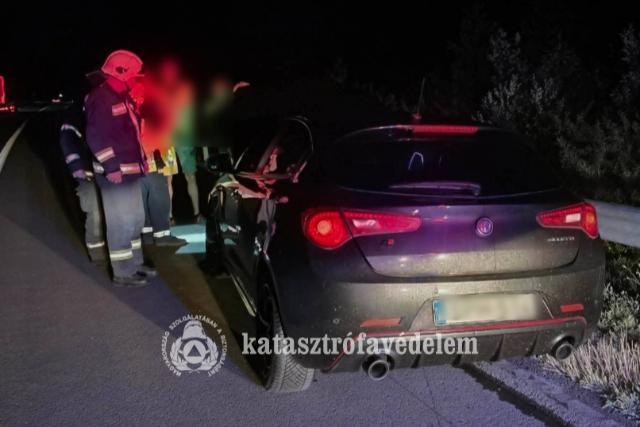 Vaddal �tk�z�tt egy aut� az M7-esen
