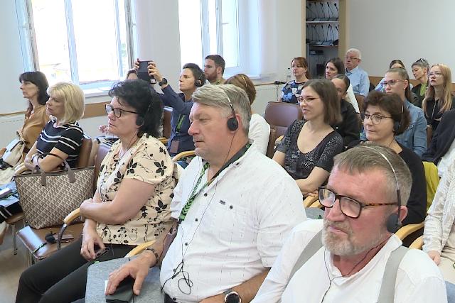 Kamarai javaslatok a gazdas�gpolitikai d�nt�sekhez