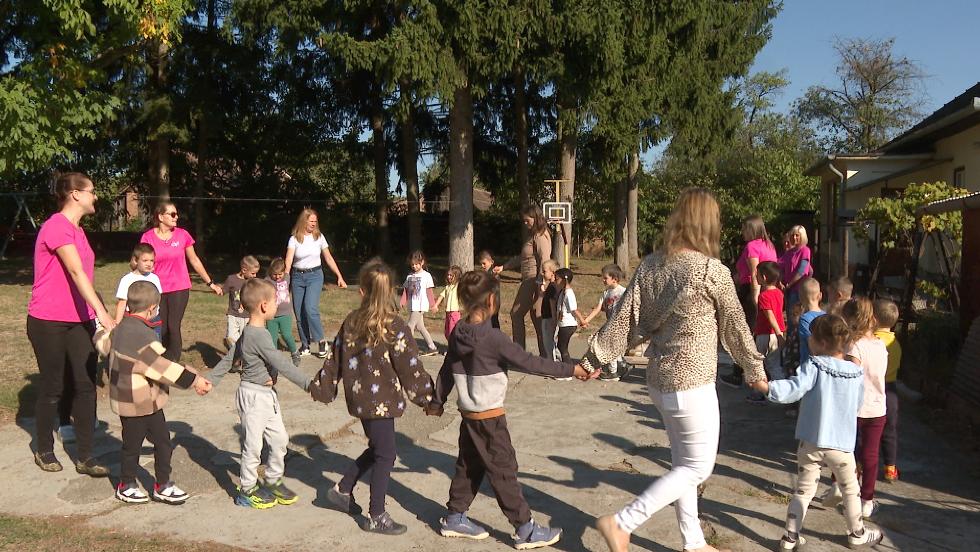 Megünnepelték a magyar népmese napját a Csonkahegyháti Bóbita Óvodában Megünnepelték a magyar népmese napját a Csonkahegyháti Bóbita Óvodában