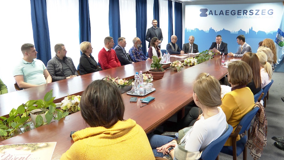 Minden eddiginl nagyobb szabs lesz a htfn kezdd Egerszegi Advent