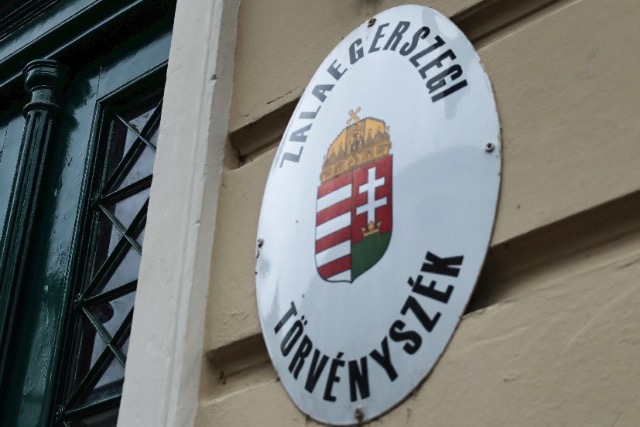 Villany- és gázóra leolvasónak adta ki magát egy férfi Zalaegerszegen Villany- és gázóra leolvasónak adta ki magát egy férfi Zalaegerszegen