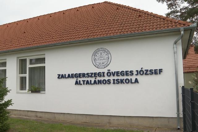 Megszplt az veges Jzsef ltalnos Iskola kzssgi tere