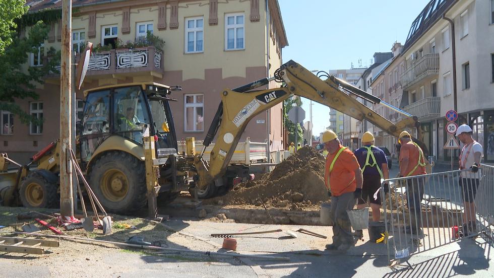 Megkezddtt az Ady utca feljtsa