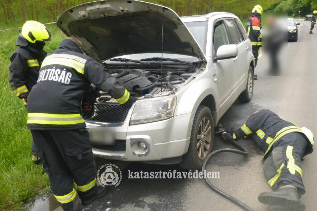 Kigyulladt egy autó Zalaegerszeg külterületén – szabadnapos tűzoltó oltotta el Kigyulladt egy autó Zalaegerszeg külterületén – szabadnapos tűzoltó oltotta el