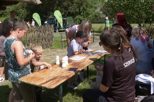 Korasz�l�tt pikniket tartottak a G�cseji Falum�zeumban
