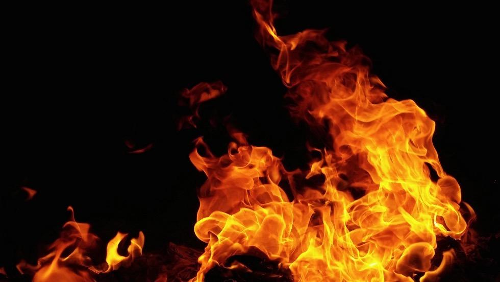 Kigyulladt egy melléképület Zalaegerszegen Kigyulladt egy melléképület Zalaegerszegen