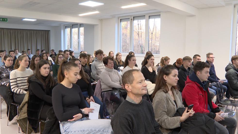Nylt nap a Pannon Egyetem Zalaegerszegi Egyetemi Kzpontjban 