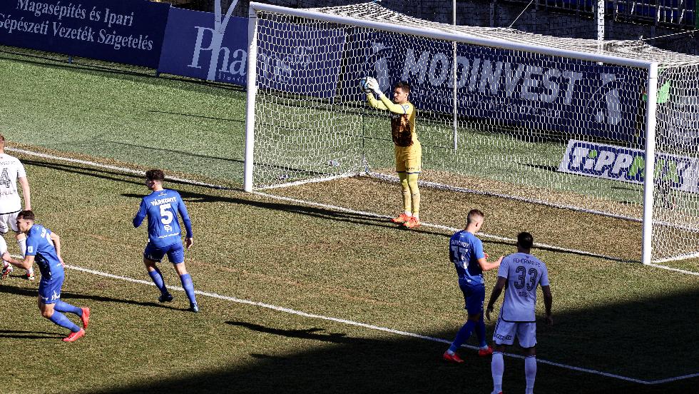 H�rom t�voz� a ZTE FC csapat�n�l